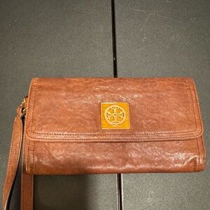Tory Burch Reva clutch or wristlet